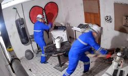 Eskişehir’de açılan ’stres evi’ne girenler eşyaları kırıp rahatlıyor