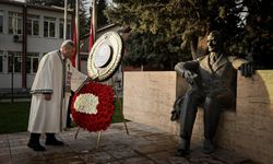Anadolu Üniversitesi’nde 10 Kasım töreni: Atatürk saygı ve minnetle anıldı