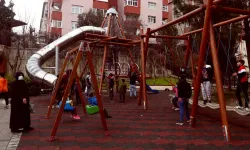 4 çocuk elektrik akımına kapıldı