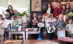 Minik öğrencilerden Başkan Ataç’a Dünya Çocuk Hakları Günü ziyareti