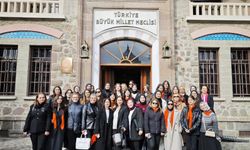 Eskişehir'de üniversiteli kadınlar Atatürk Haftasında Ankara’da tarih yolculuğuna çıktı!