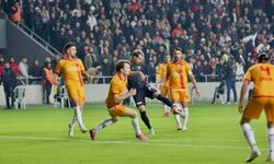 Yine son dakikalarda sevindiler