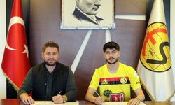 Muhammet Eskişehirspor'a imza attı