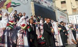 Gazze'de 54 çift savaşın gölgesinde dünya evine girdi