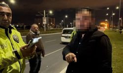 Kaza yapan alkollü sürücü, "Gazeteci çekerse üflemem" diyerek, ekiplere zorluk çıkardı