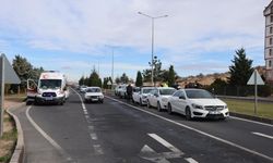 4 otomobil birbirine girdi: 2 yaralı