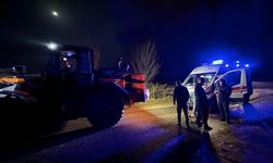 Hasta almaya giderken yolda kalan ambulansı özel idare ekipleri kurtardı