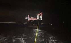 Çanakkale Boğazı’nda arızalanan konteyner gemisi demirletildi