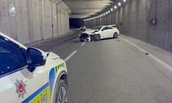 Alkollü sürücünün karıştığı kazada lüks otomobil pert oldu