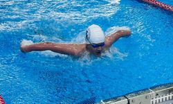 Eskişehir'de 'Okul Sporları Gençler İl Birinciliği Yüzme' müsabakaları sürüyor