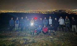 Doğaseverler Dağ Günü’nde gece yürüyüşü yaptı
