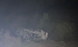 Beton mikseri 150 metrelik uçuruma yuvarlandı: 2 yaralı