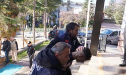 Komşuda dehşet: 18 yaşındaki genç 15 gün arayla bir kişiyi bıçakladı, bir kişiyi de öldürdü!