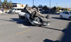 Otomobiller çarpıştı: 4 yaralı