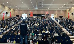 Eskişehir'de siber suçlarla ilgili 450 kişiye eğitim verildi