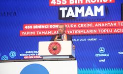 Erdoğan Hatay’da 455 bininci afet konutunu hak sahiplerine teslim etti: “Deprem turistleri yok, biz yanınızdayız”