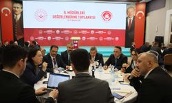 İl Aile ve Sosyal Politikalar Müdürü Bayrak, 'İl Müdürleri Değerlendirme Toplantısı'na katıldı