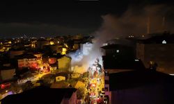 Ümraniye’de gecekondu yangını: Ev kullanılamaz hale geldi
