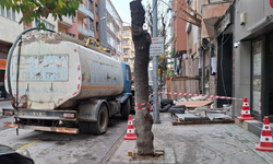 Şair Fuzuli Caddesi’nde kaldırım kapatıldı