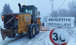 Eskişehir’de karla mücadele sürüyor: Başkan Ünlüce'den ekiplere ziyaret