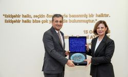 CHP’li Bulut’tan Başkan Ünlüce’ye ziyaret: Eskişehir Türkiye'ye örnek bir şehir