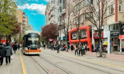 Eskişehir'de fırtına başladı: Tramvay seferleri aksadı!