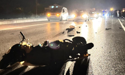 Hafif ticari araç, elektrikli bisiklete çarptı: 1 ölü