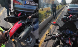 Eskişehir’de yaya geçidi kazası: Otomobilin altına giren motosiklet yardımla çıkarıldı