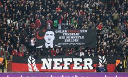 Es-Es taraftarı hava şehidi Emre Mercan'ı unutmadı