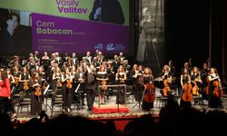 Senfoni Orkestrası ve Cem Babacan’dan unutulmaz konser