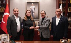 Başkan Ataç, DİSK Genel Başkanı Arzu Çerkezoğlu ile bir araya geldi