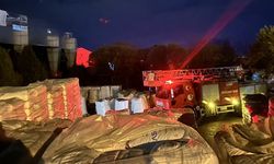 Yalıtım fabrikasında yangın: 16 kişi dumandan etkilendi