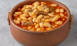 10 dakikada etli kuru fasulye tarifi