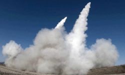 Kuzey Kore büyük kalibreli çoklu roketatar sistemini test etti