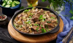 Sadece 5 malzemeli Tavuklu Mantar Sote