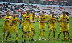 Kırmızı şimşeklerden moralli başlangıç