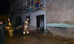 İnegöl'de korkutan yangın: 2 katlı ev alev aldı!