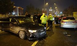 Erzurum’da kırmızı ışık faciası: 3 araç birbirine girdi