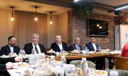 AK Parti Eskişehir İl Başkanı Albayrak’tan Demirspor’a moral yemeği