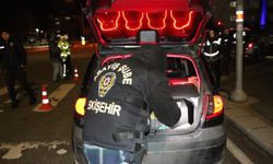 Eskişehir polisi sahada! 502 şahıs, 183 araç kontrol edildi: Kural ihlallerine 38 bin TL ceza