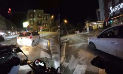 Yanlış trafik ışığına uyan sürücü araç kuyruğuna sebep oldu