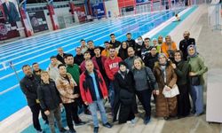 Eskişehir'de Olimpik yüzme havuzunda uygulamalı eğitim