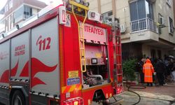 Yangın paniği: Komşuları yaşlı adamı zor çıkardı!