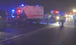 Otomobil ile hafif ticari araç çarpıştı: Ölü ve yaralılar