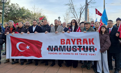 Türk bayrağına saldırıya Eskişehir’den tepki: Yüzlerce kişi protesto etti!