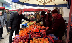 Vali Dr. Erdinç Yılmaz, pazarcı esnafıyla buluştu