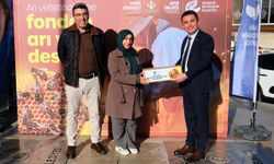 Büyükşehirden arıcılara can suyu: 7 tona yakın fondan arı yemi dağıtıldı