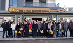 AK Parti Eskişehir İl Başkanlığı gazetecilerle buluştu: 2026 hedefleri paylaşıldı