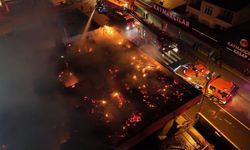 Ataşehir’de iki katlı binanın çatısında yangın