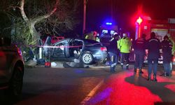 Kontrolden çıkan araç ağaca çarptı: 2 ölü, 2 yaralı